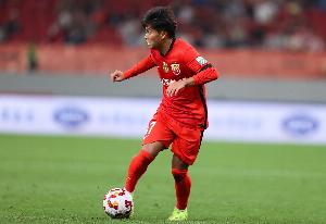 九游体育-蒯纪闻成为自2012年4月王彤之后，连场中超送出助攻最年轻的球员