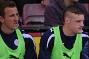 九游登录入口-生涯首冠在望&amp;草根传奇！凯恩&amp;瓦尔迪共同效力莱斯特时你记得吗