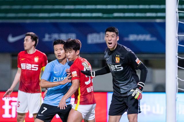 九游下载安装-广州队拼出一场平局！郑智上任两场斩4分开好头