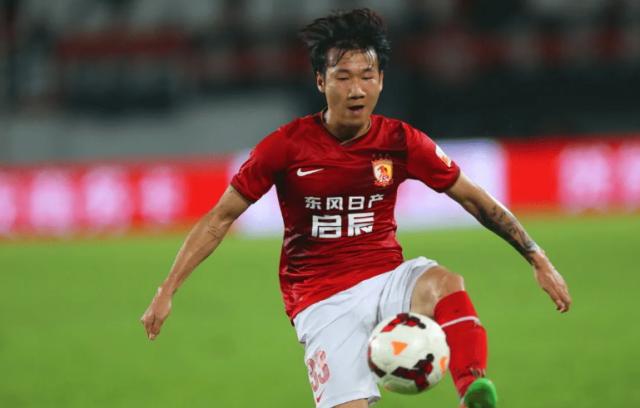 九游下载安装-1758天！荣昊再披广州队战袍 精彩助攻宣告回归